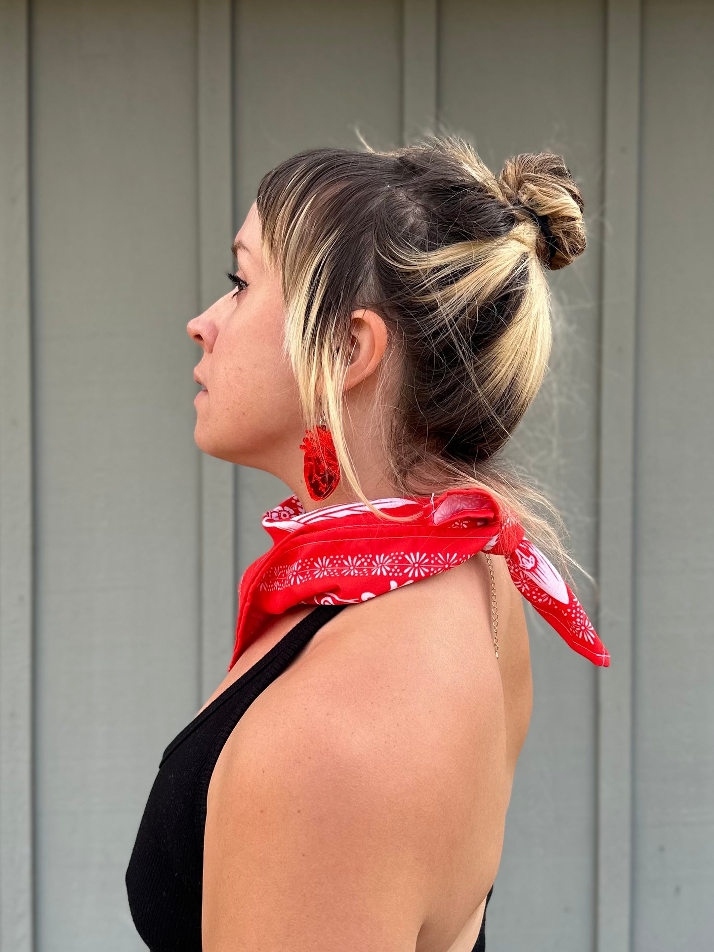 HOPELESS ROMANTIC - 21x21" bandana