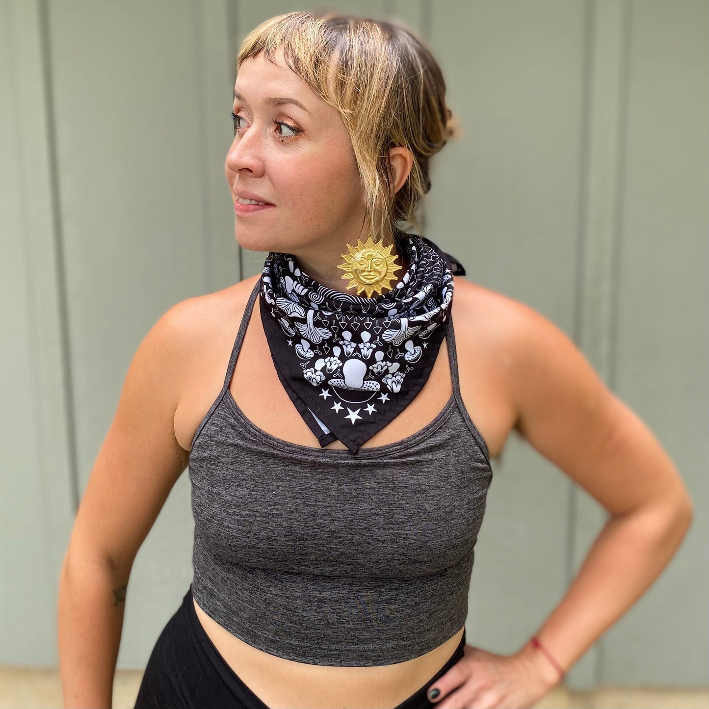 MUSHROOM SPIRAL 21x21" bandana